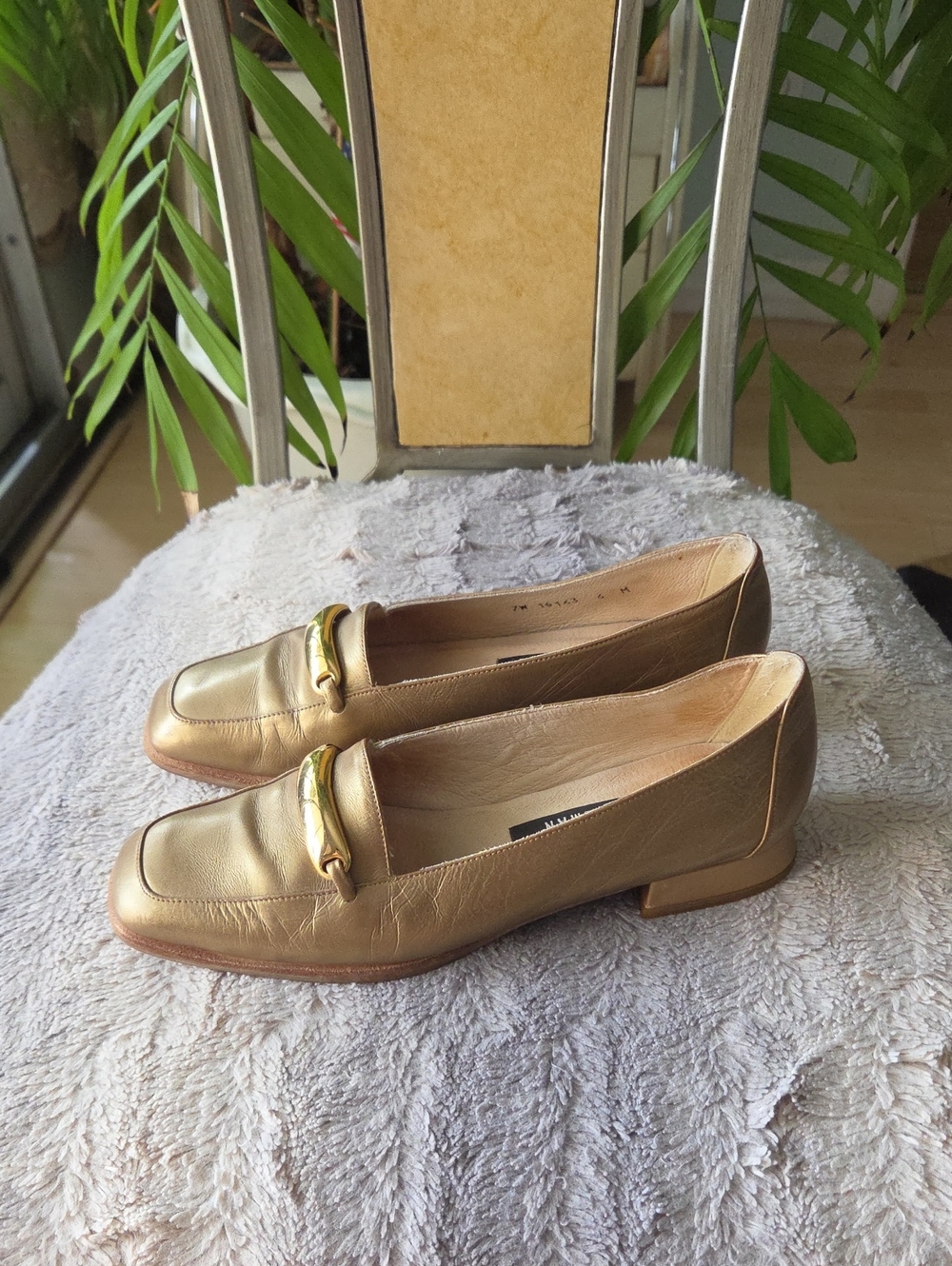 Stuart Weitzman Gold Leather Loafers ❤️
